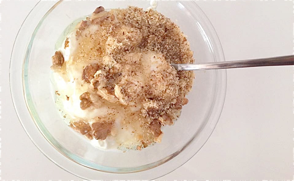 Ruxandra Luca, gustare cu iaurt de bivolita si banane